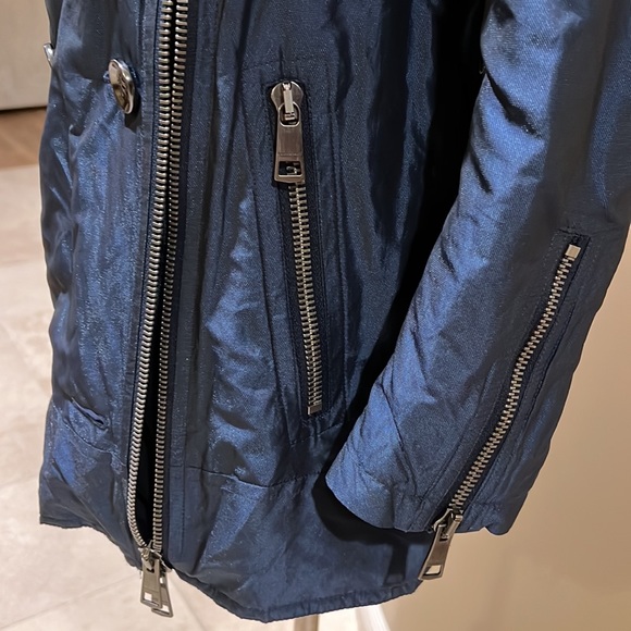 Burberry Brit Water Repellent Lined Trench. 6Jacket - Picture 5 of 11